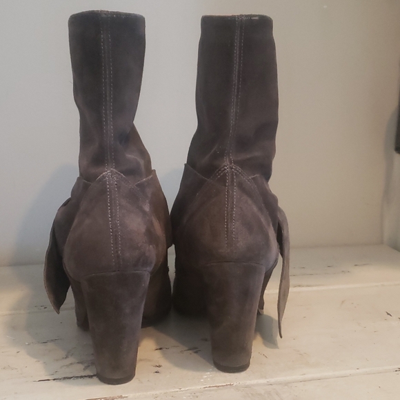 Steve madden gray suede knotted boots - Picture 6 of 15